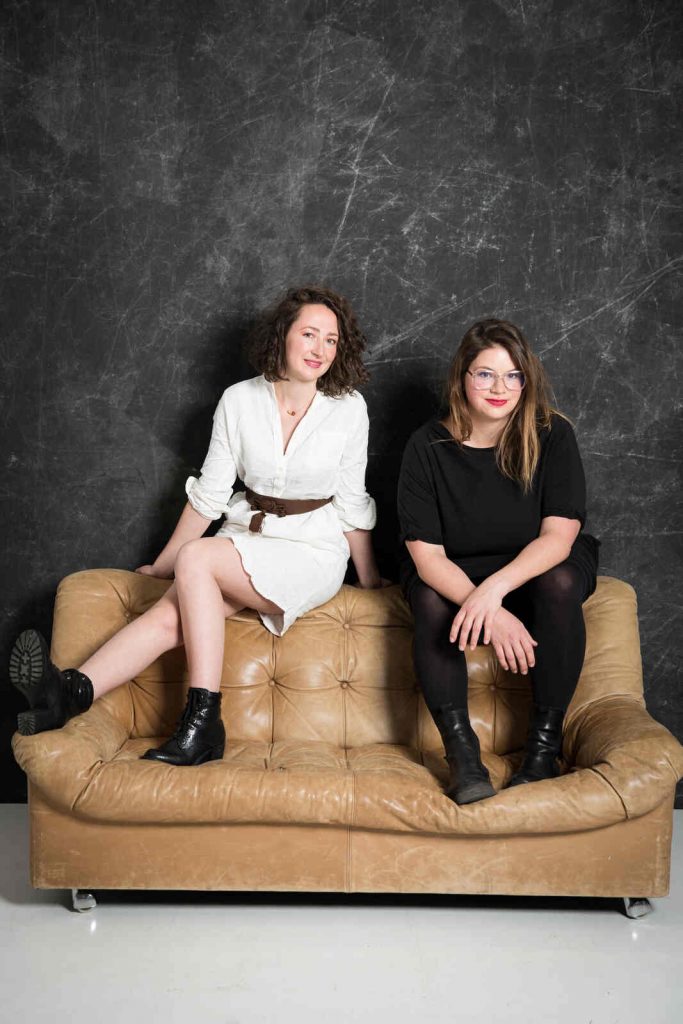 Juliane und Louise im TUKEA-Produktfotoshooting mit Fokus auf Größenvielfalt